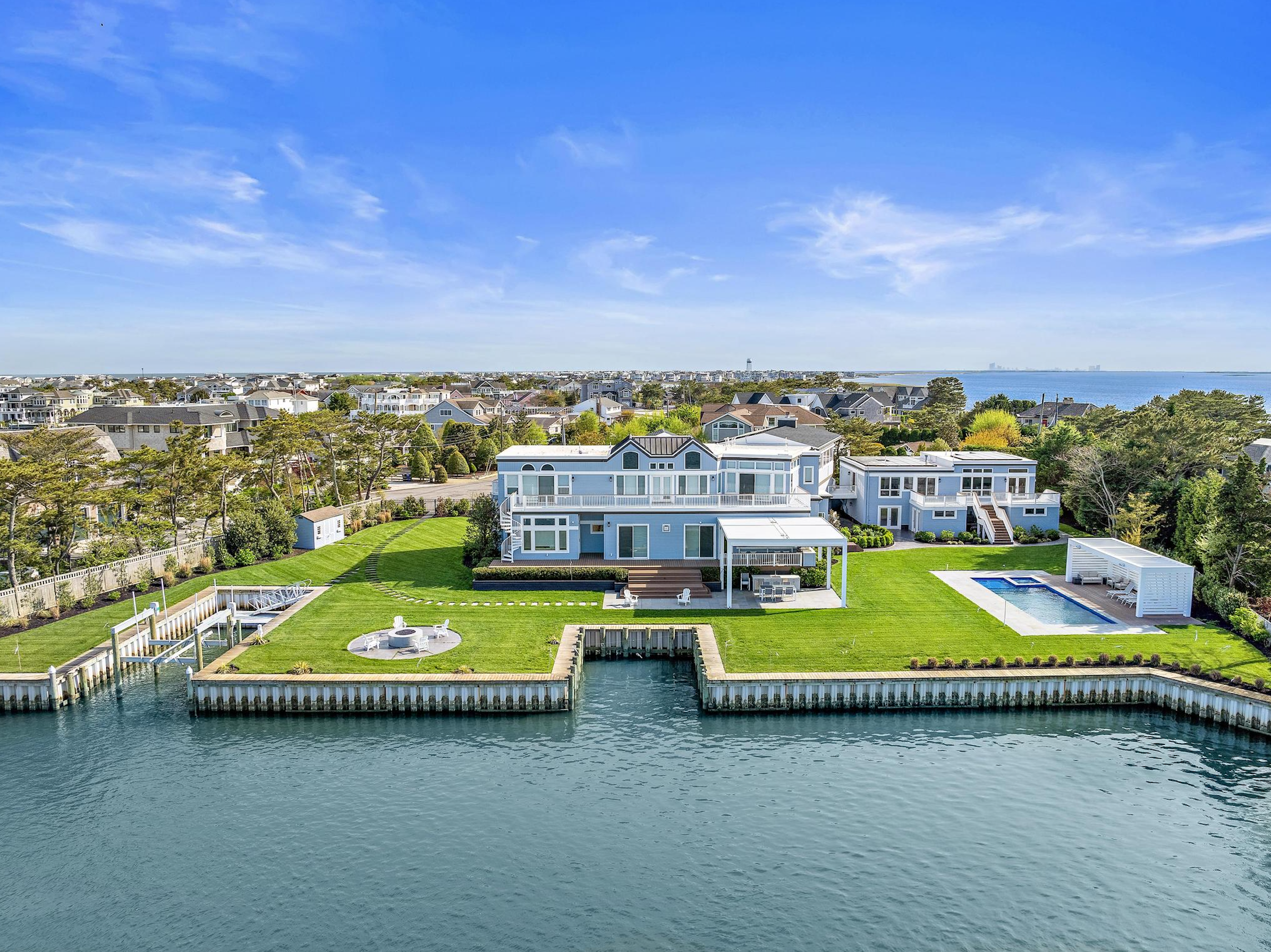 1900 Virginia Avenue, Beach Haven, NJ 08008