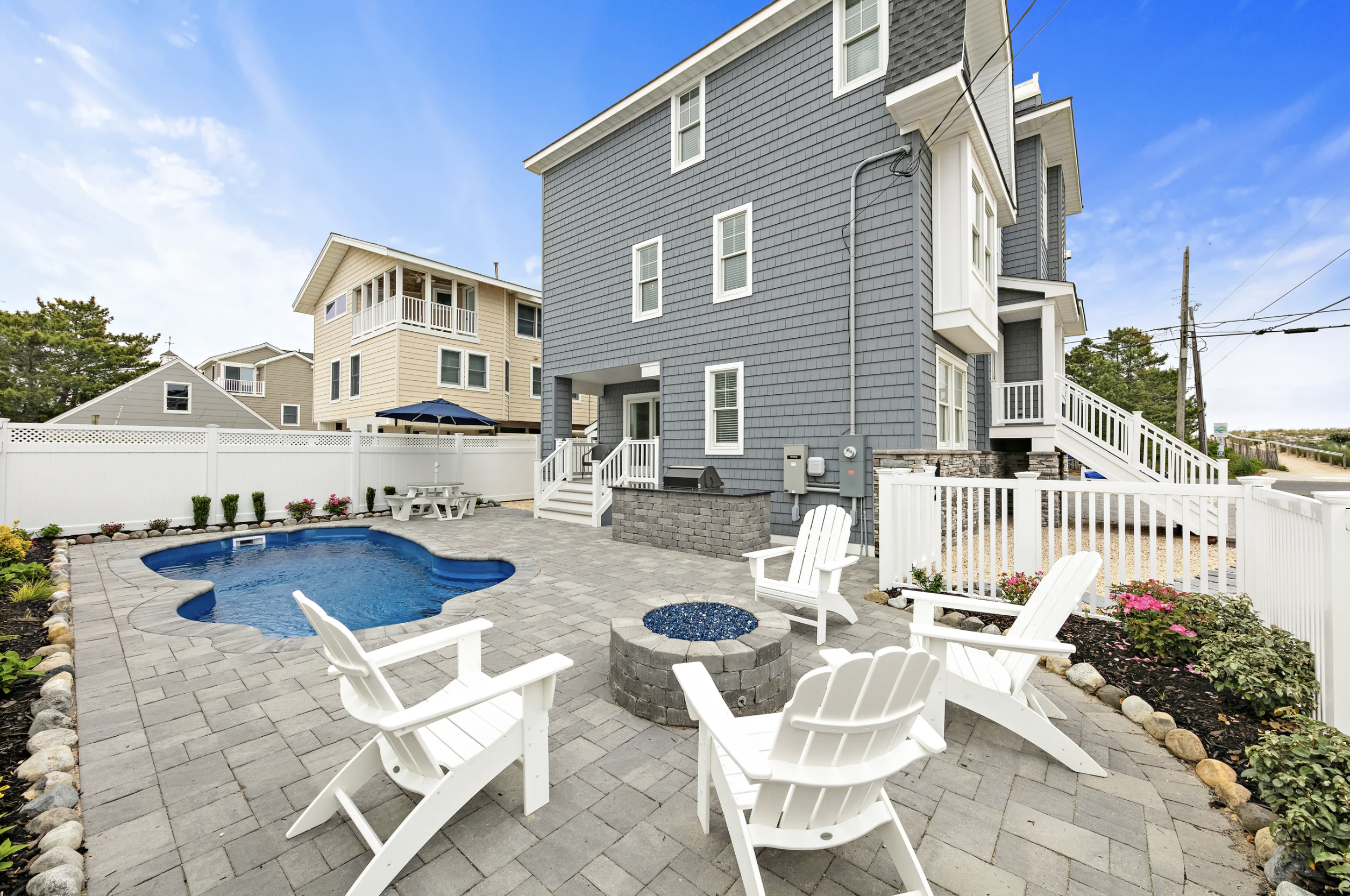 27 E Harmony Ave, Brant Beach, NJ 08008, USA
