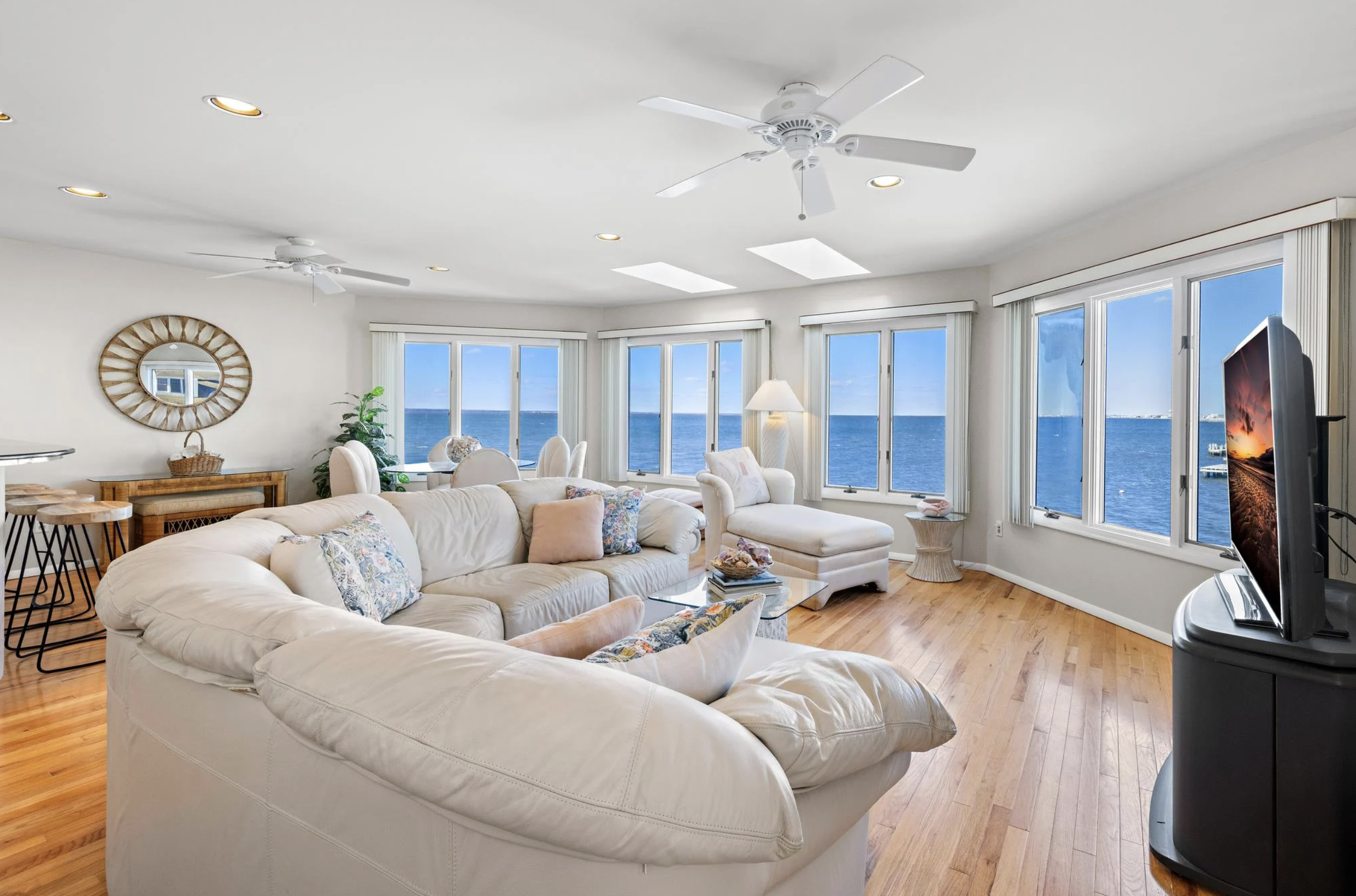 293 W 17th Street, Surf City, 08008